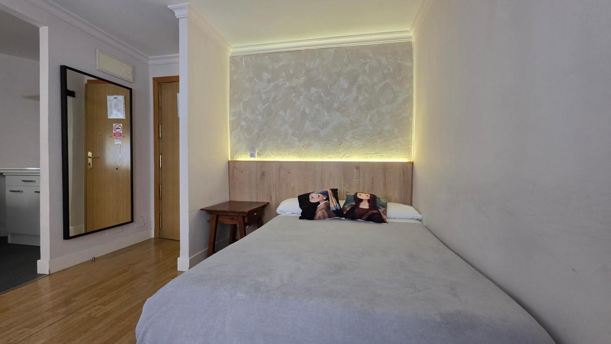 Guest house Santa Ana Colors Madrid